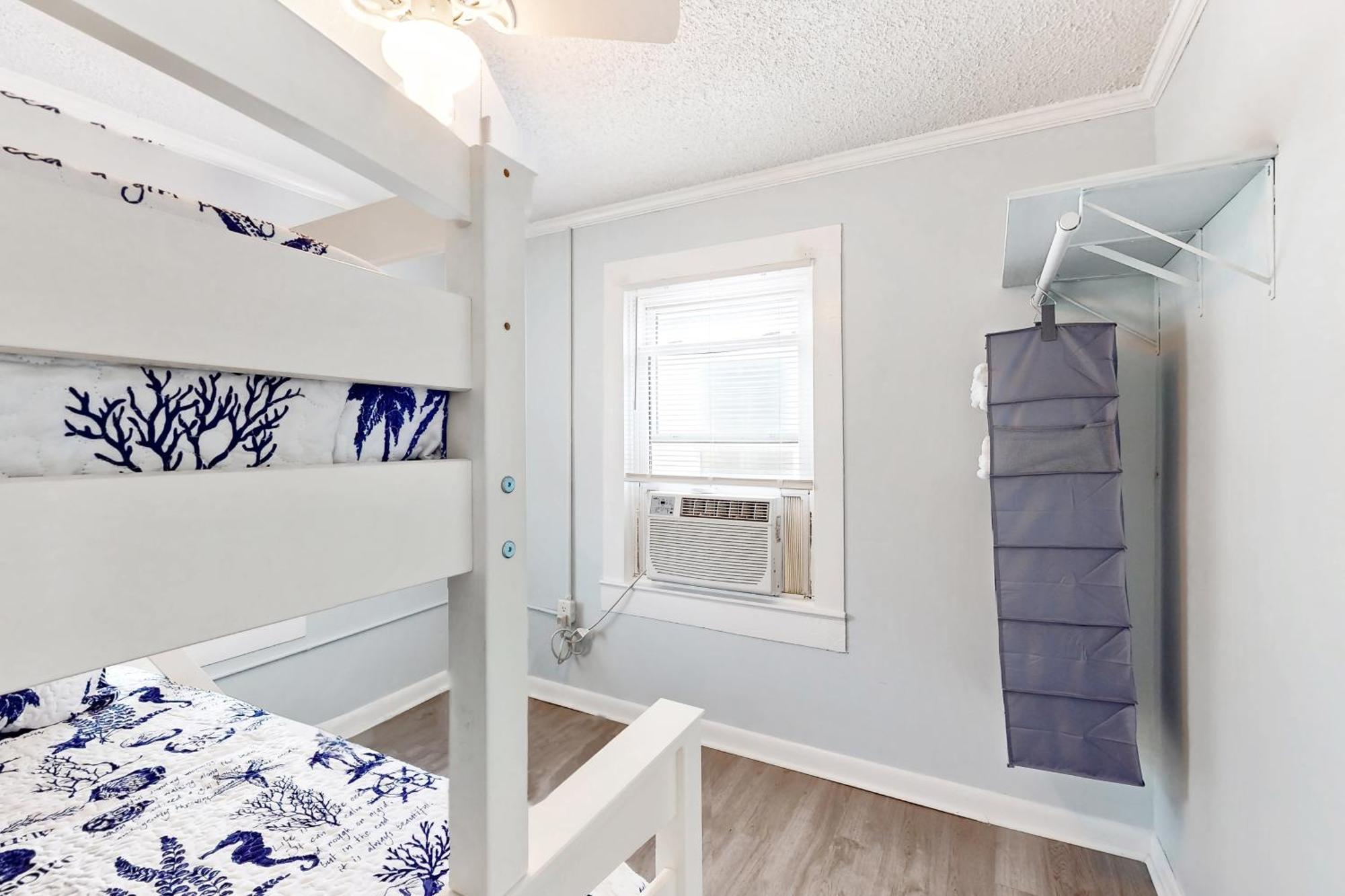 Pier View Cottage Unit 3 Кюр Бийч Екстериор снимка